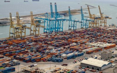 Connettività nei porti container globali